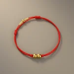 Bracelet corde porte-bonheur fil rouge ajustable - Vue 1 - bracelet corde